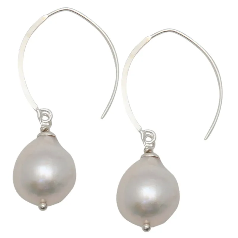 302-01-S | EDISON OPEN HOOP EARRING (WHITE ON SILVER)