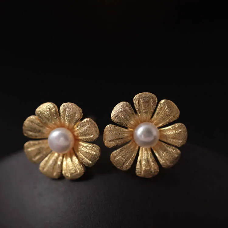 925 Silver Eight-petal Flower Pearl Earrings