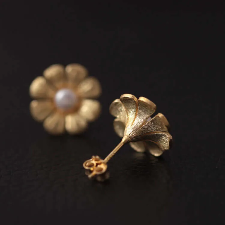 925 Silver Eight-petal Flower Pearl Earrings