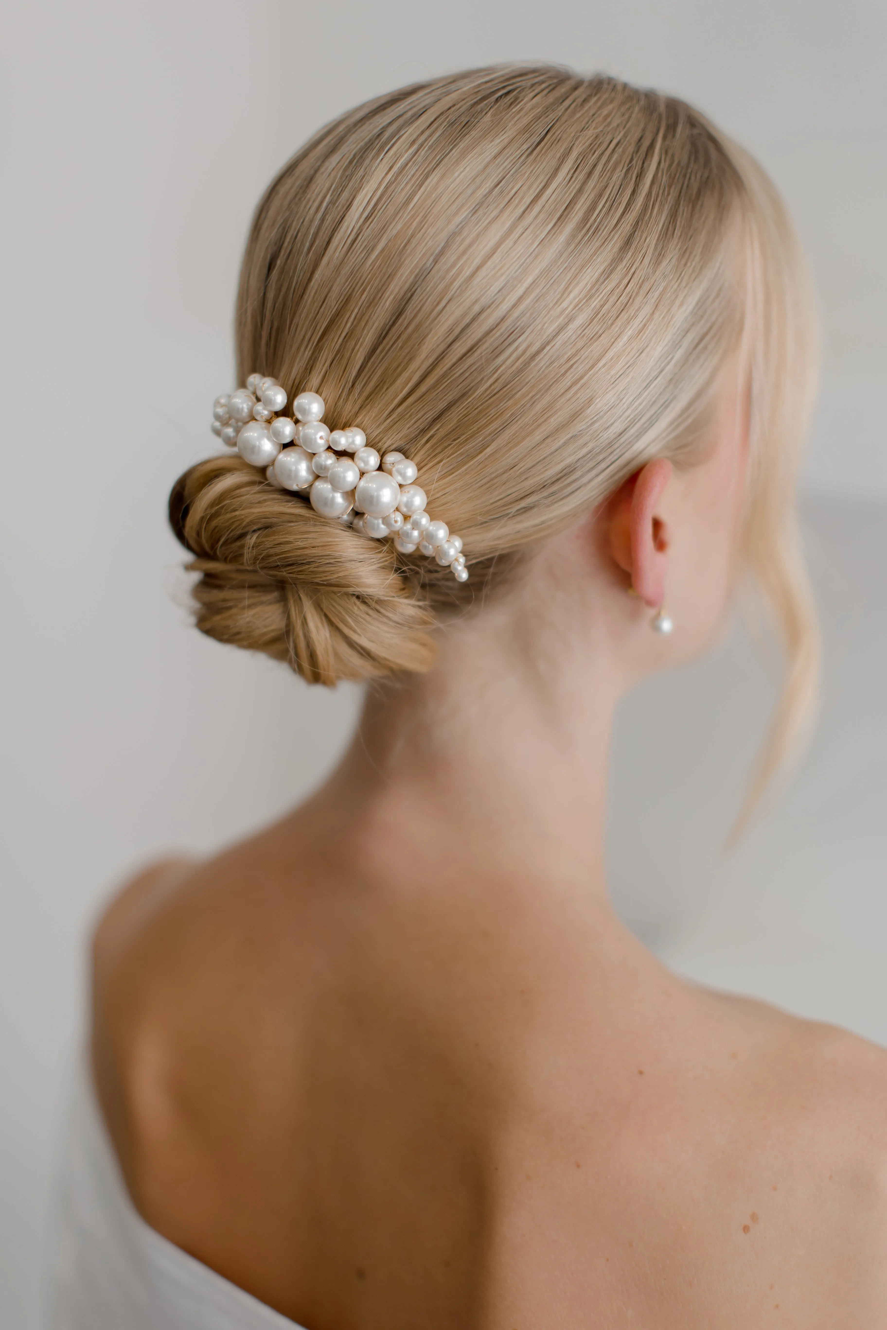 A'el Este - Savannah - Pearl Bridal Comb - Silver