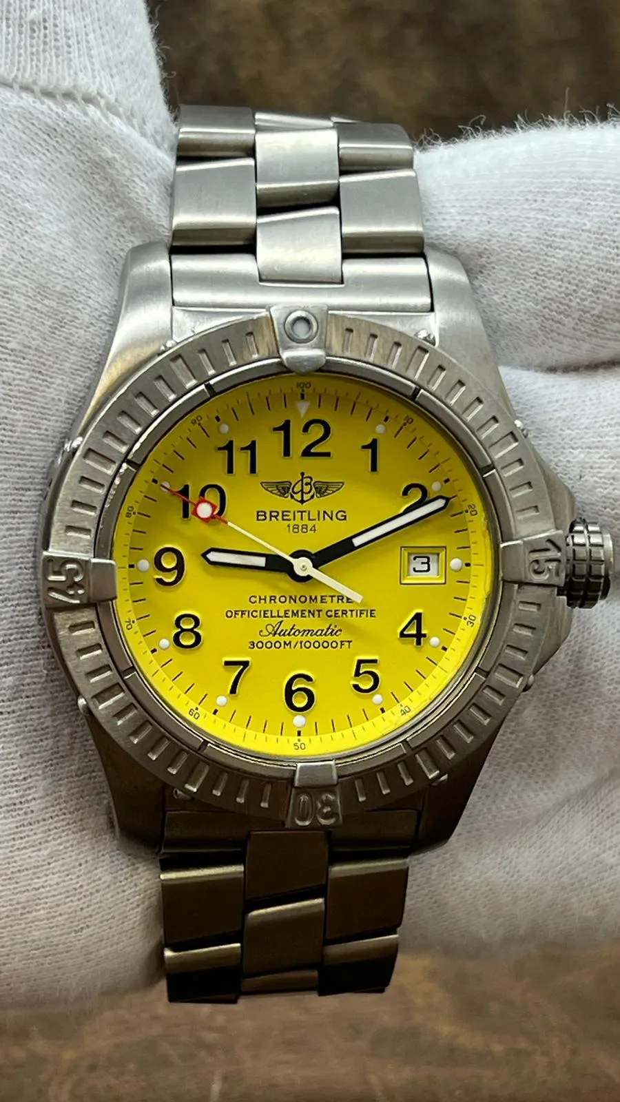 Breitling Avenger Seawolf E17370 Yellow Dial Automatic Men's Watch