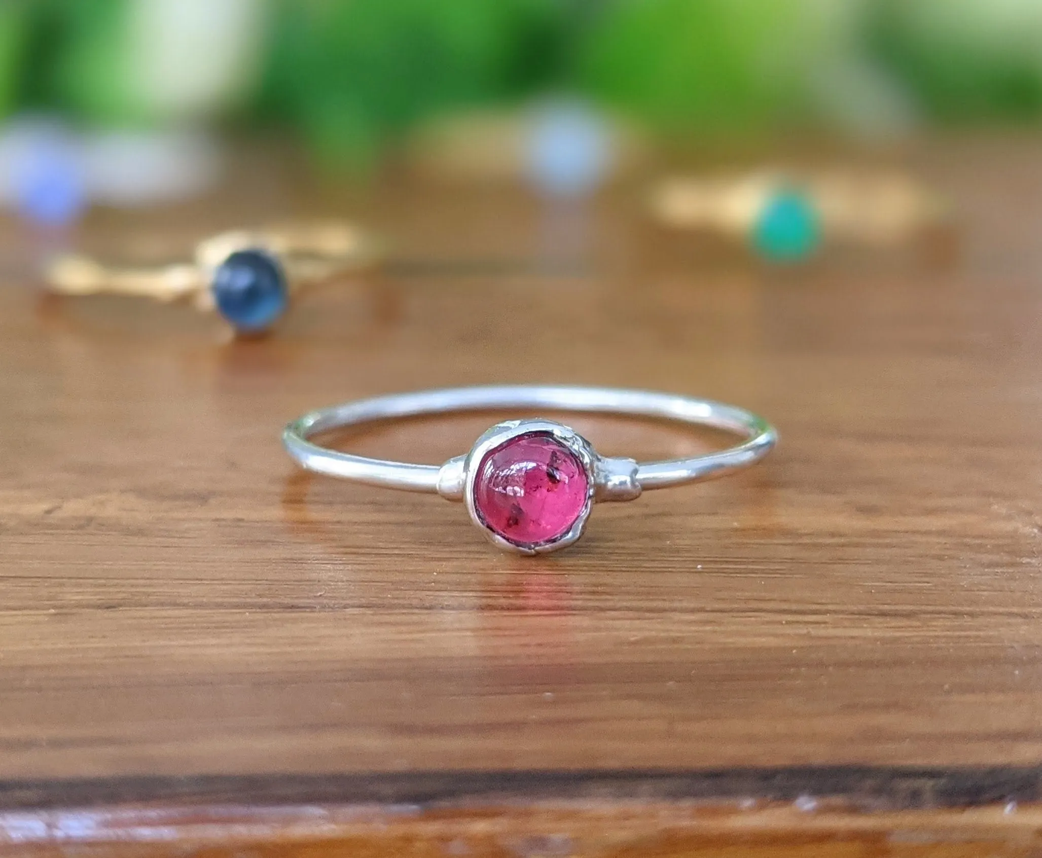 Dainty Ruby stacking ring in 18k Gold