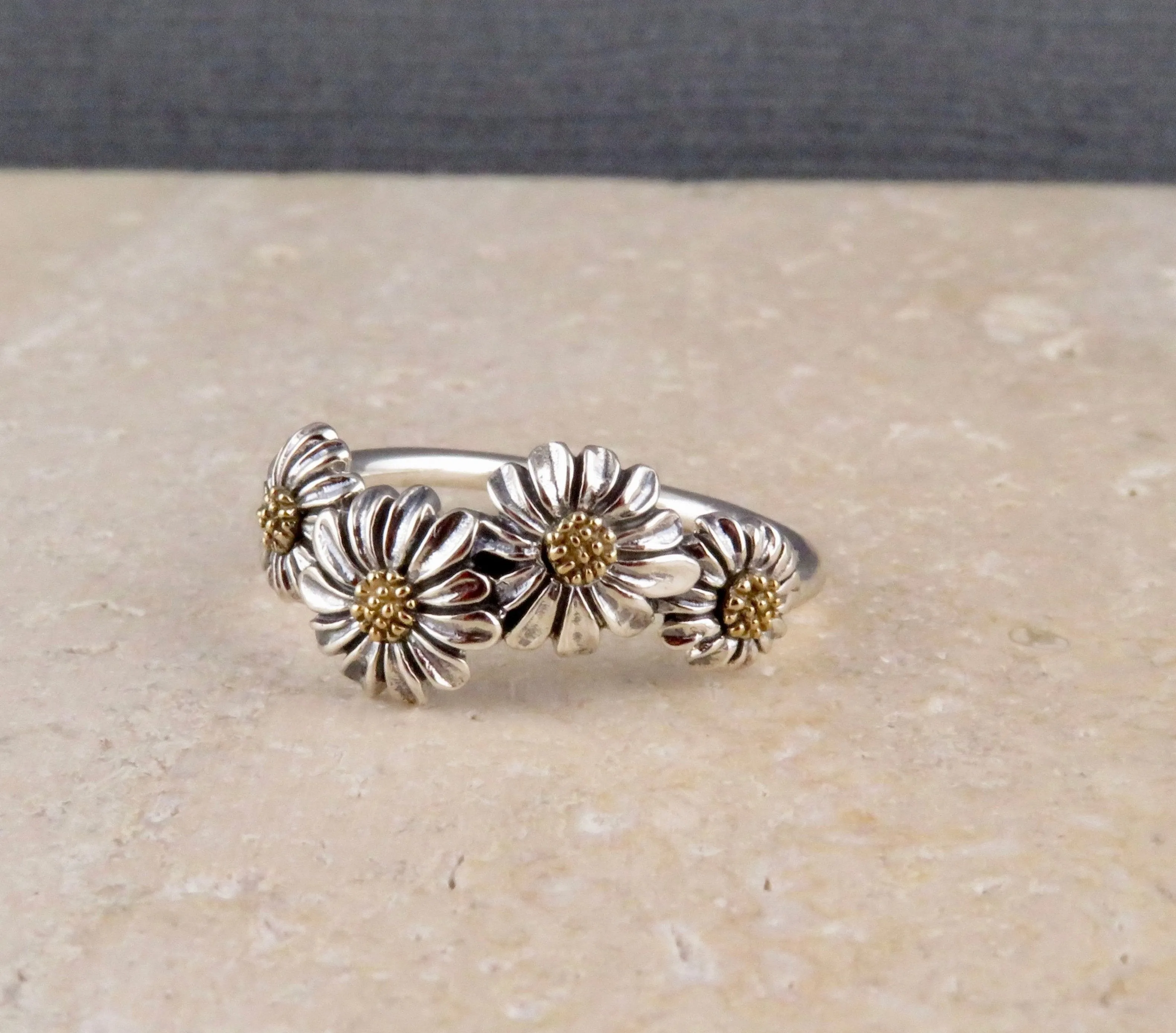 Daisy Chain Ring - Mixed Metals