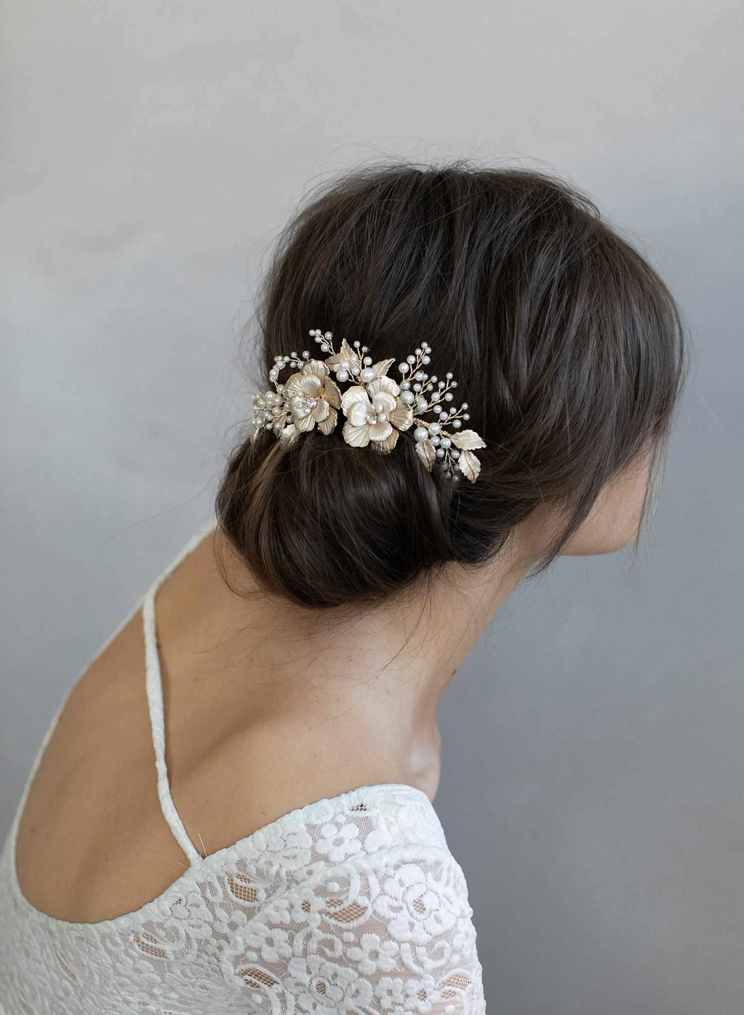 Double flower and pearl spray hair comb - Style #977