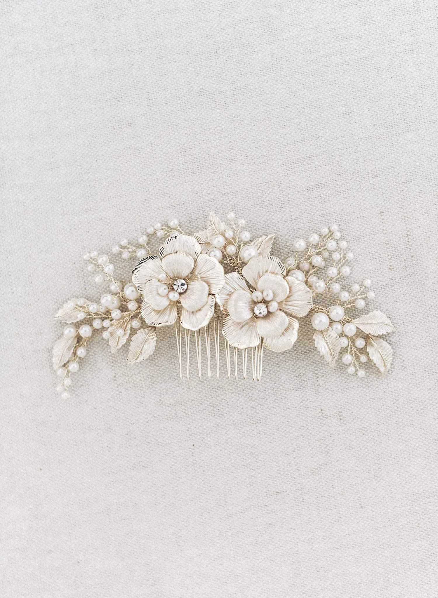 Double flower and pearl spray hair comb - Style #977