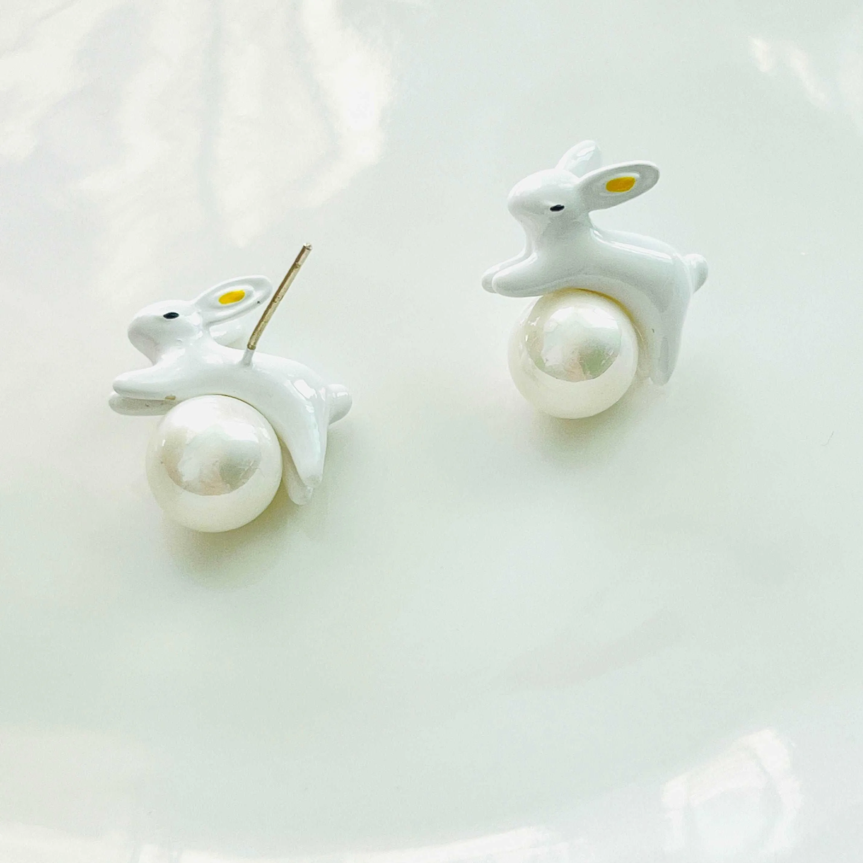 Enamel White Rabbit Pearl Stud Earrings ( Pre-order, available in 2 weeks)