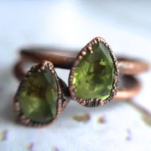 Green Peridot ring | Faceted peridot stacking ring