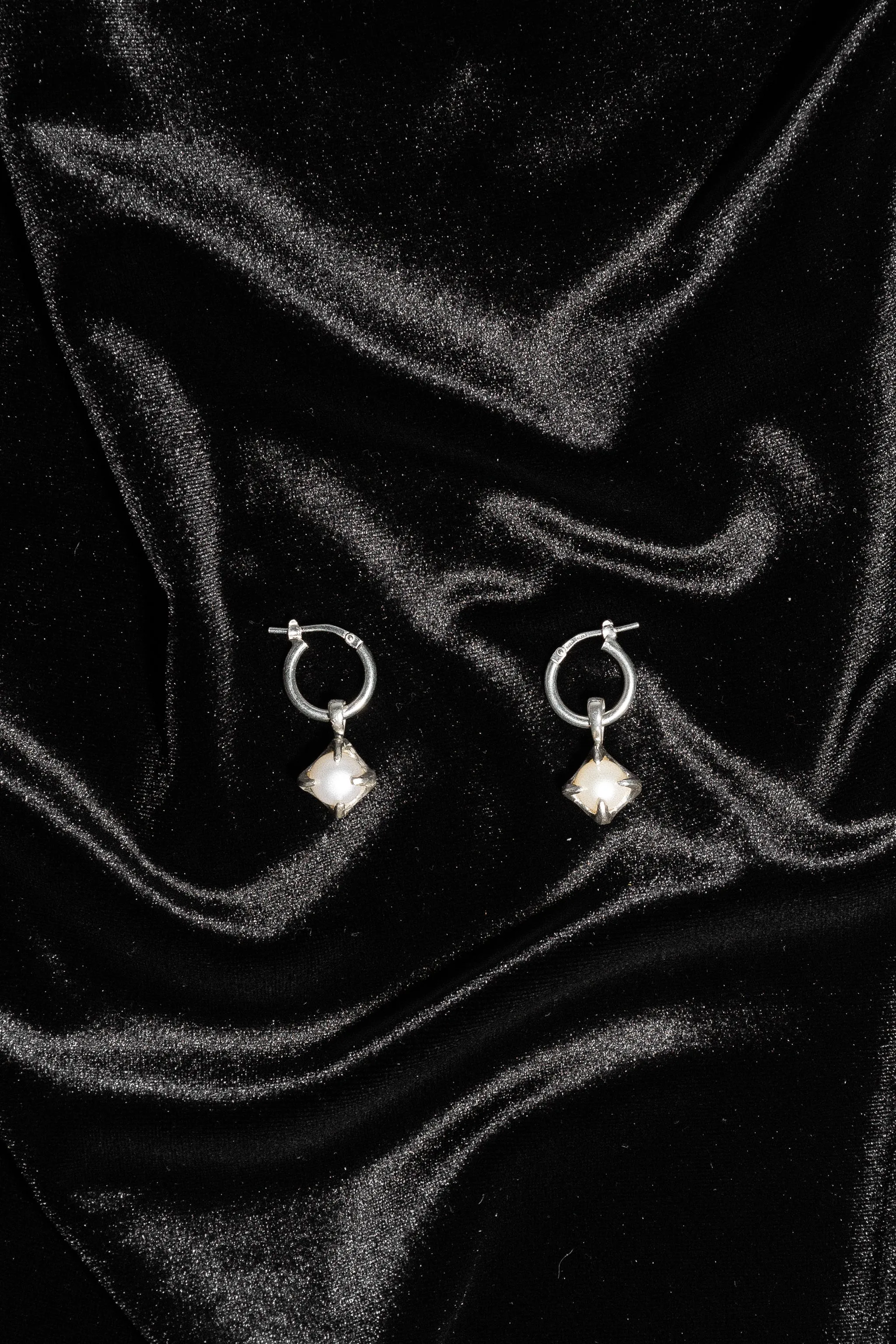 HARITI EARRINGS