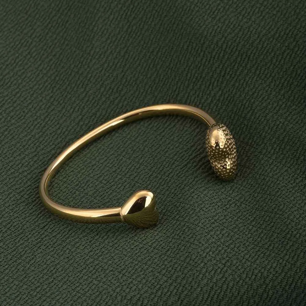 Heart Shapped Open Gold Bracelet