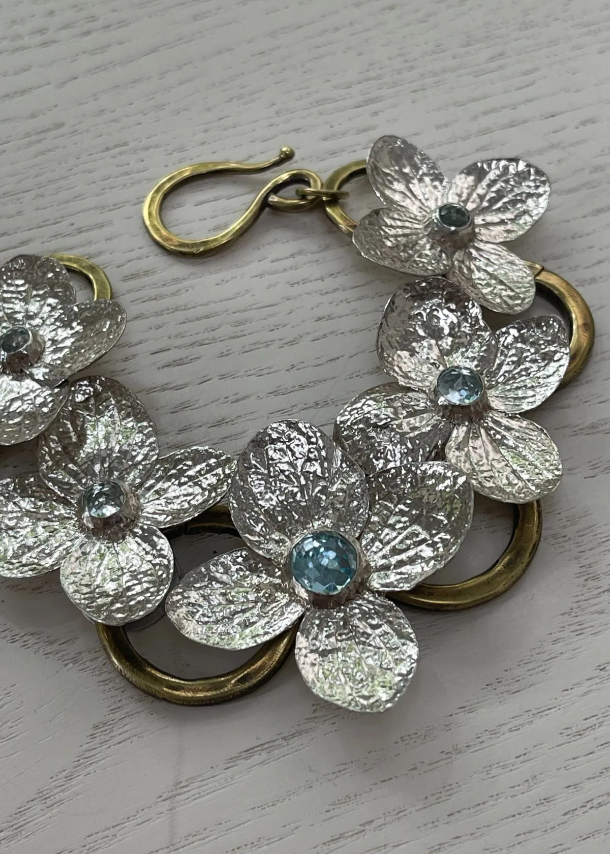 KRISTI HYDE Silver Hydrangea Blossom Bracelet