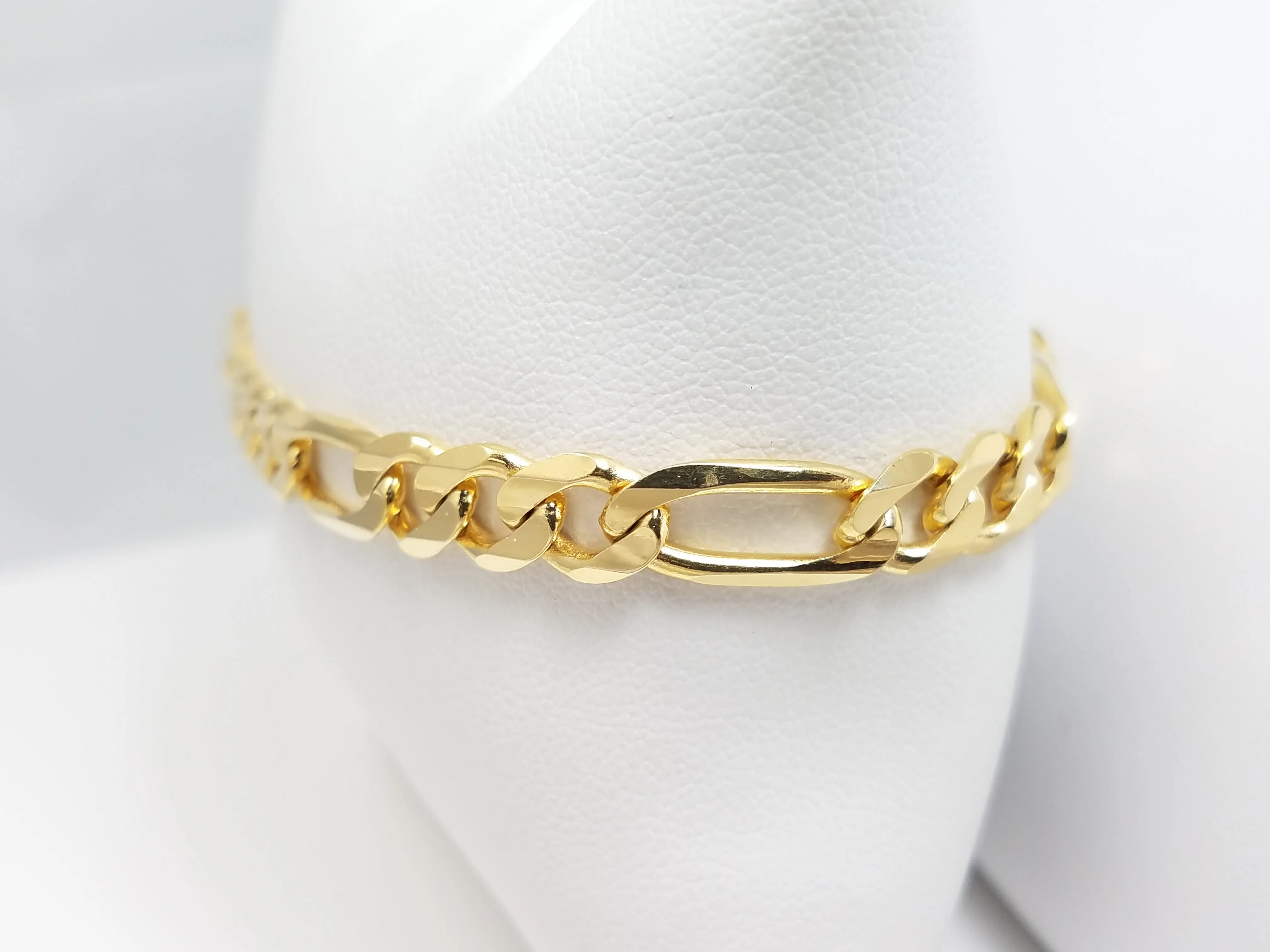 Luxurious 8" Solid 14k Yellow Gold Figaro Link Italian Bracelet