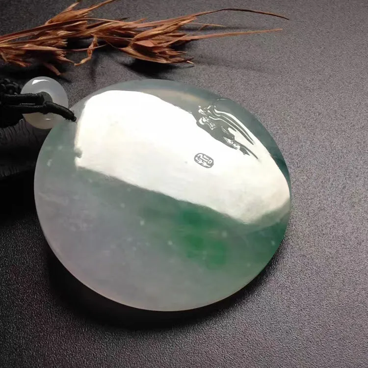 Natural Jade Pendant Jadeite Guan Yin Pendant PT262