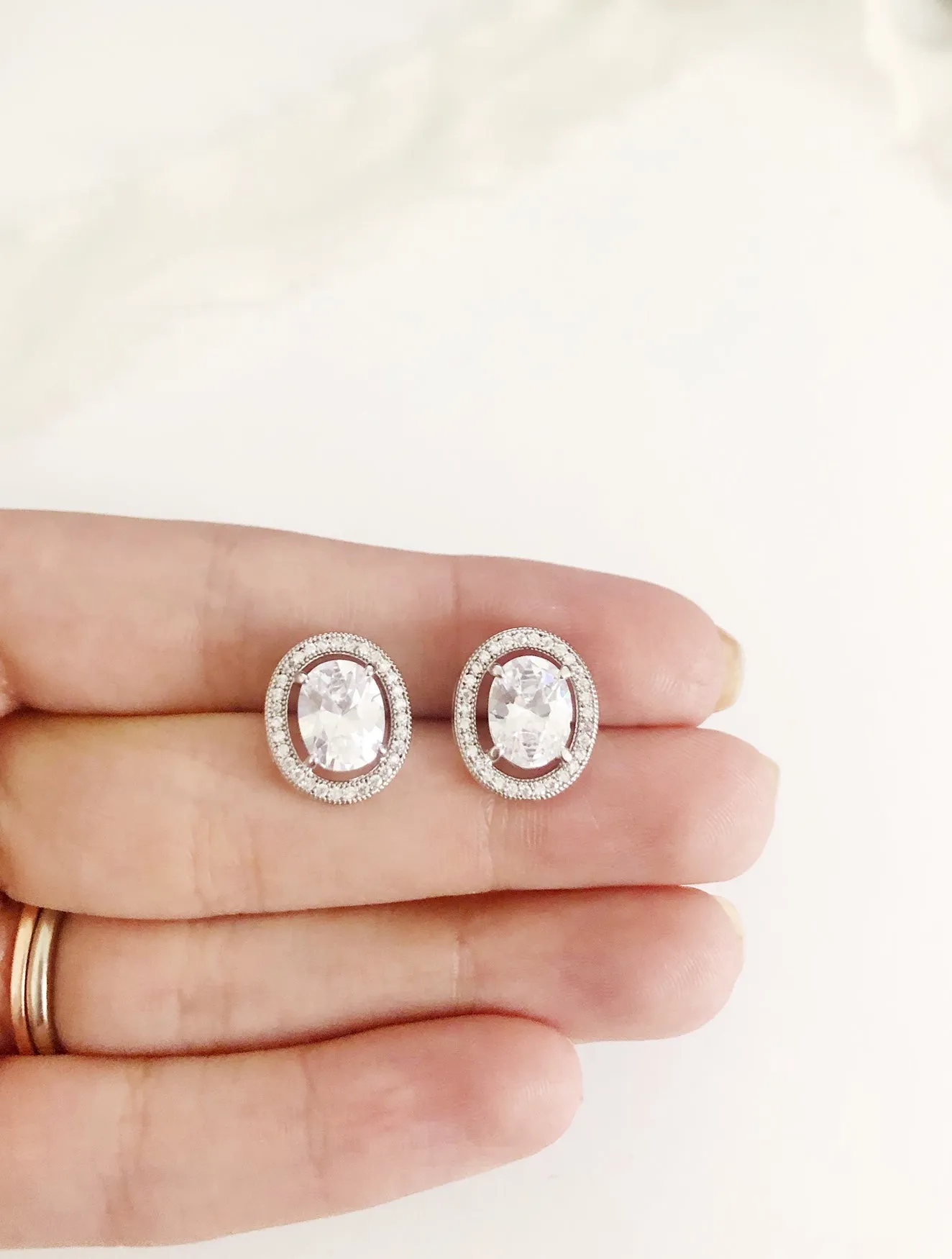 Selma Oval Diamond Stud Earrings