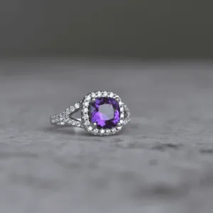 Timeless Cushion - Amethyst Ring